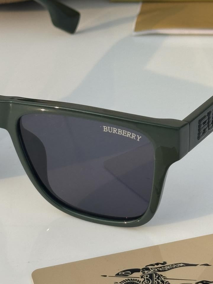 Bur_berry 4358 Green