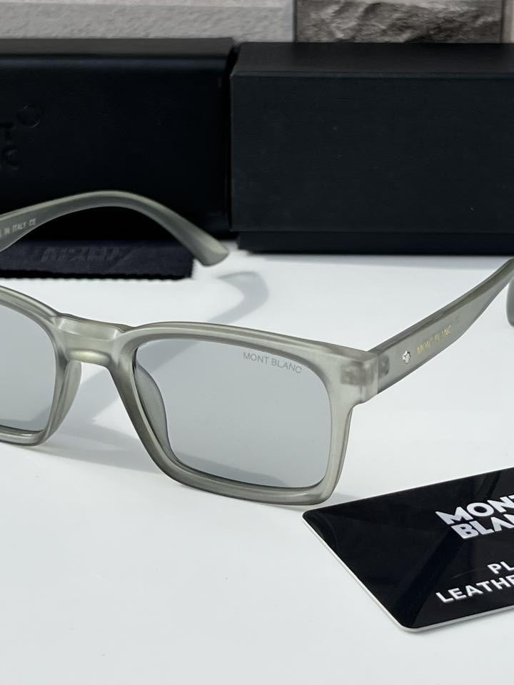 Mon_t Bla_nc Y10 Green