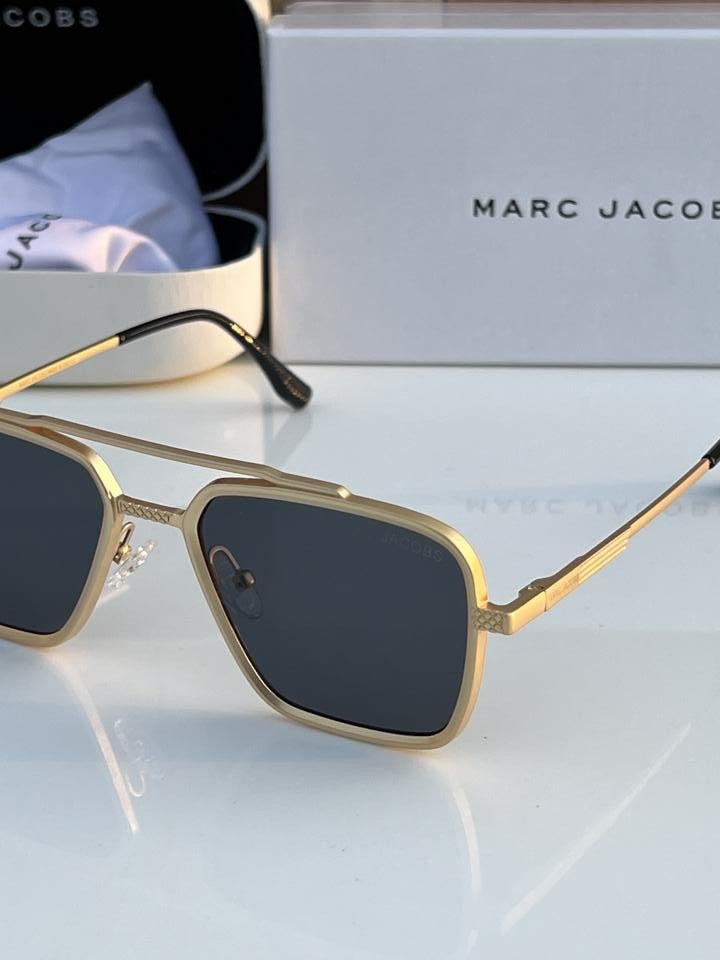 Mar_c Jac_obs 505 Gold Black