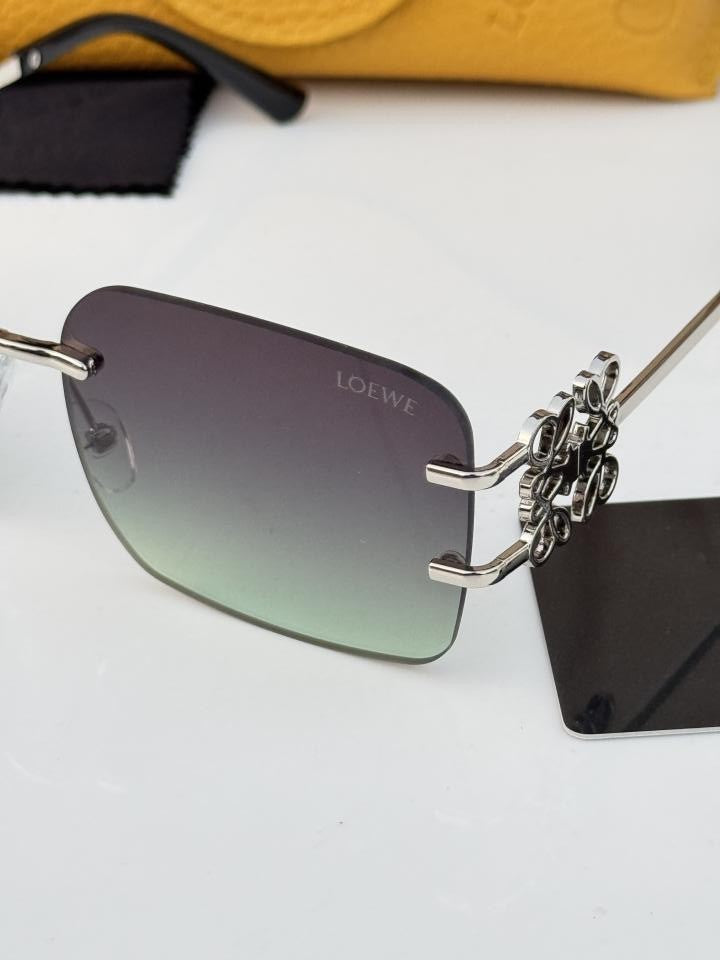 Loe_we 2583 Silver Green