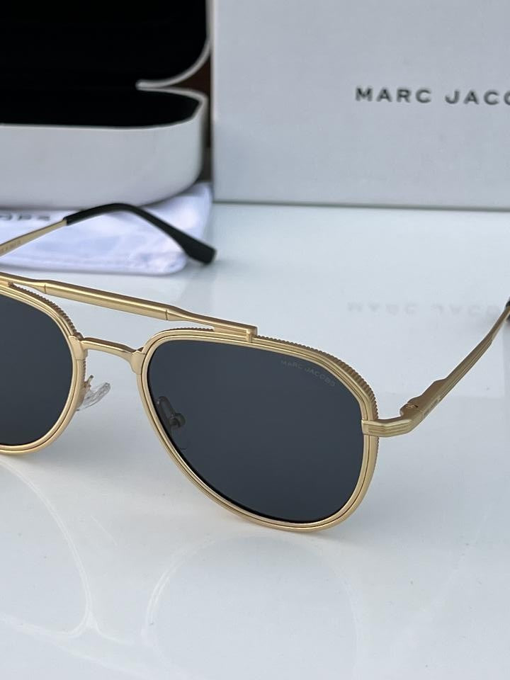 Mar_c Jac_obs 542 Gold Black