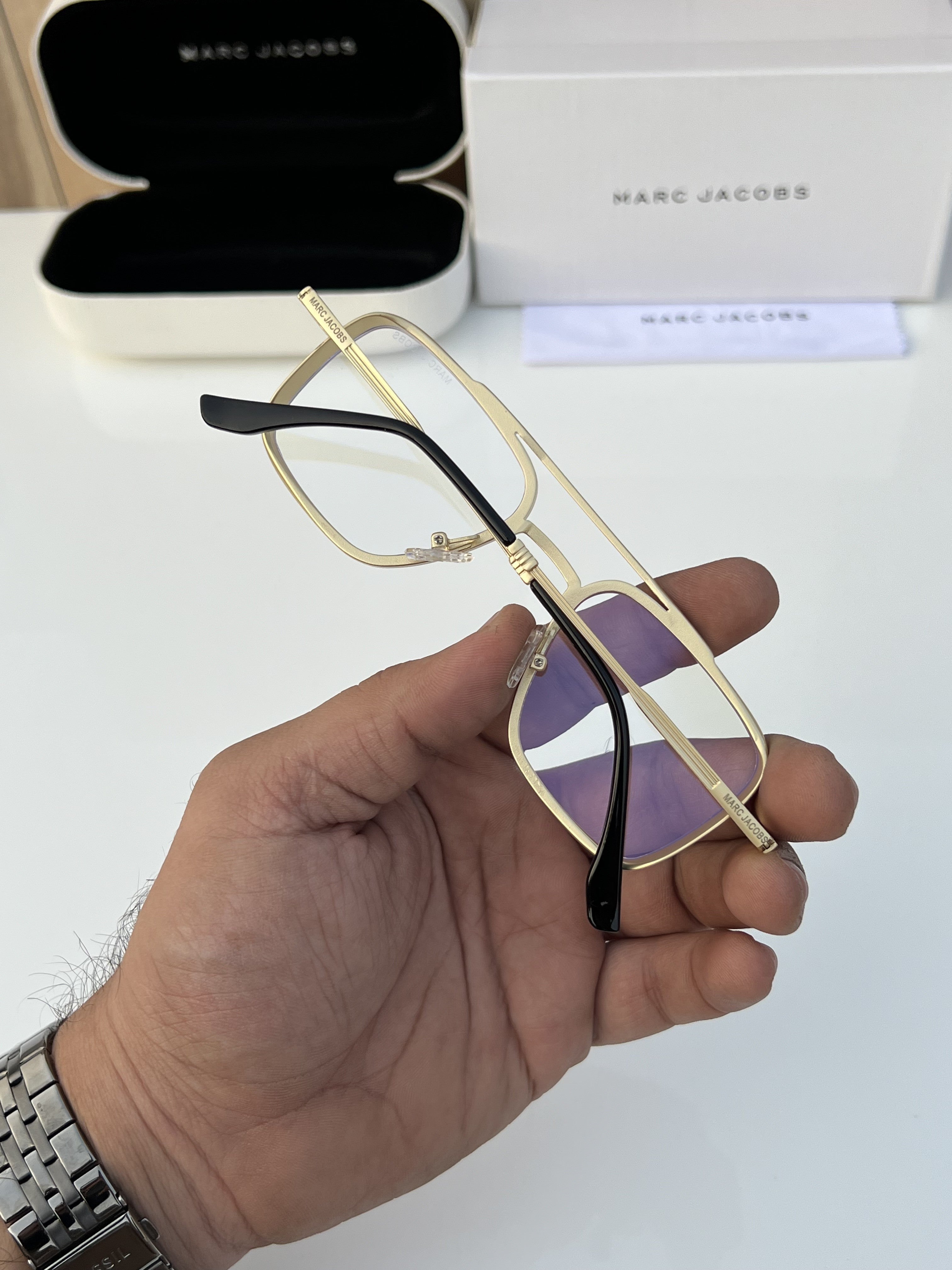 Mar_c Jac_obs 504 Gold Plano