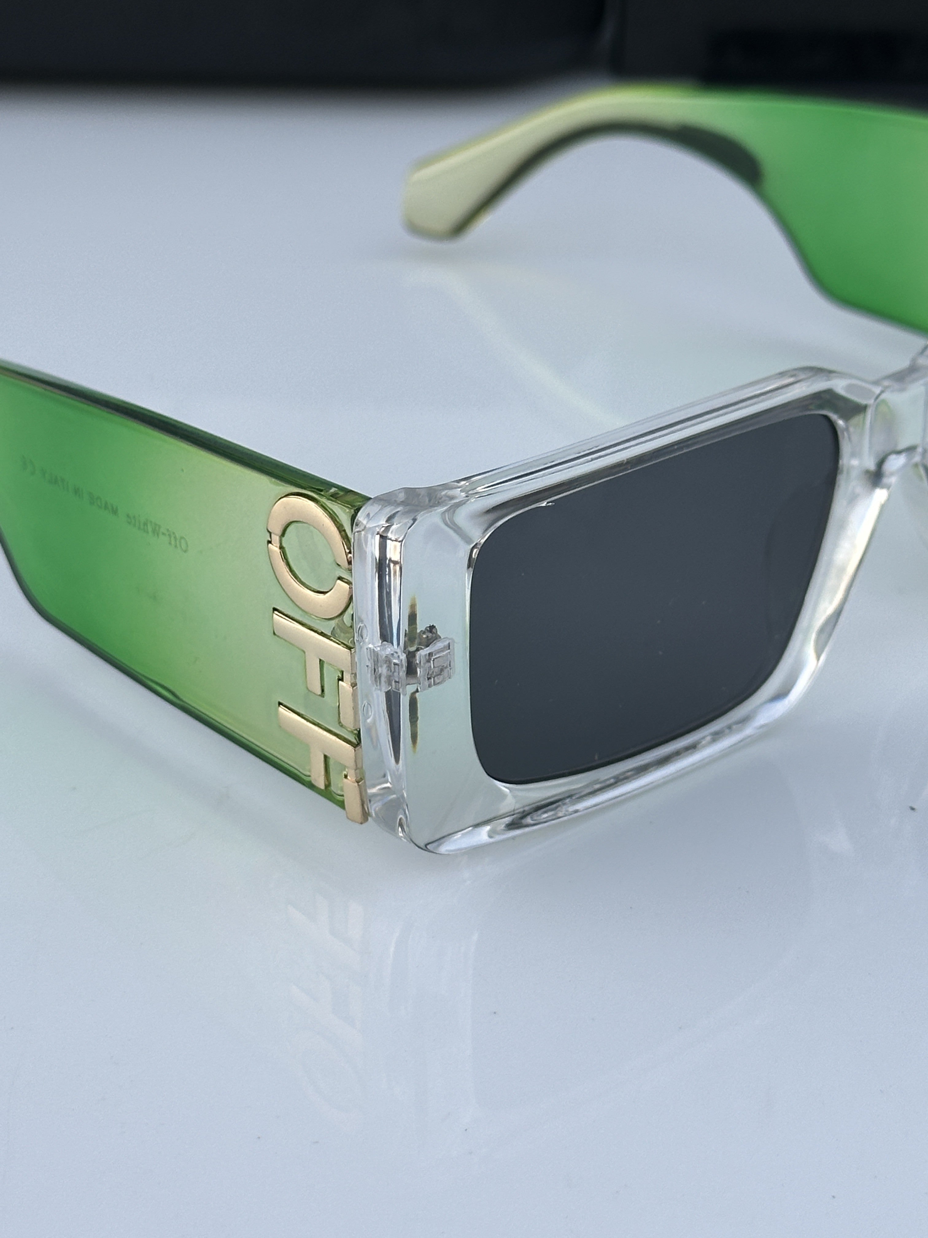 Off_White 1218 Transparent Black