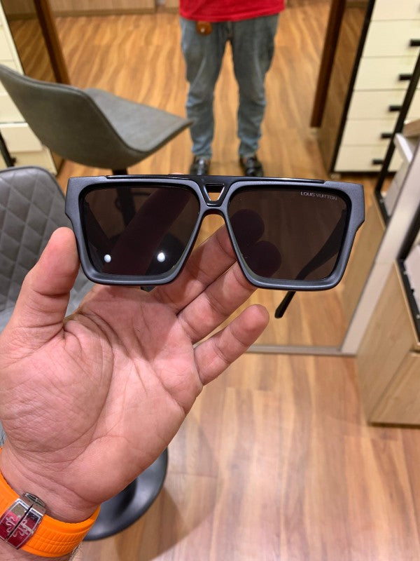 Lou_is Vui_tton Square Evidence 1502 Black