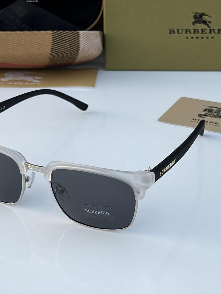 Bur_berry 2821 White Black