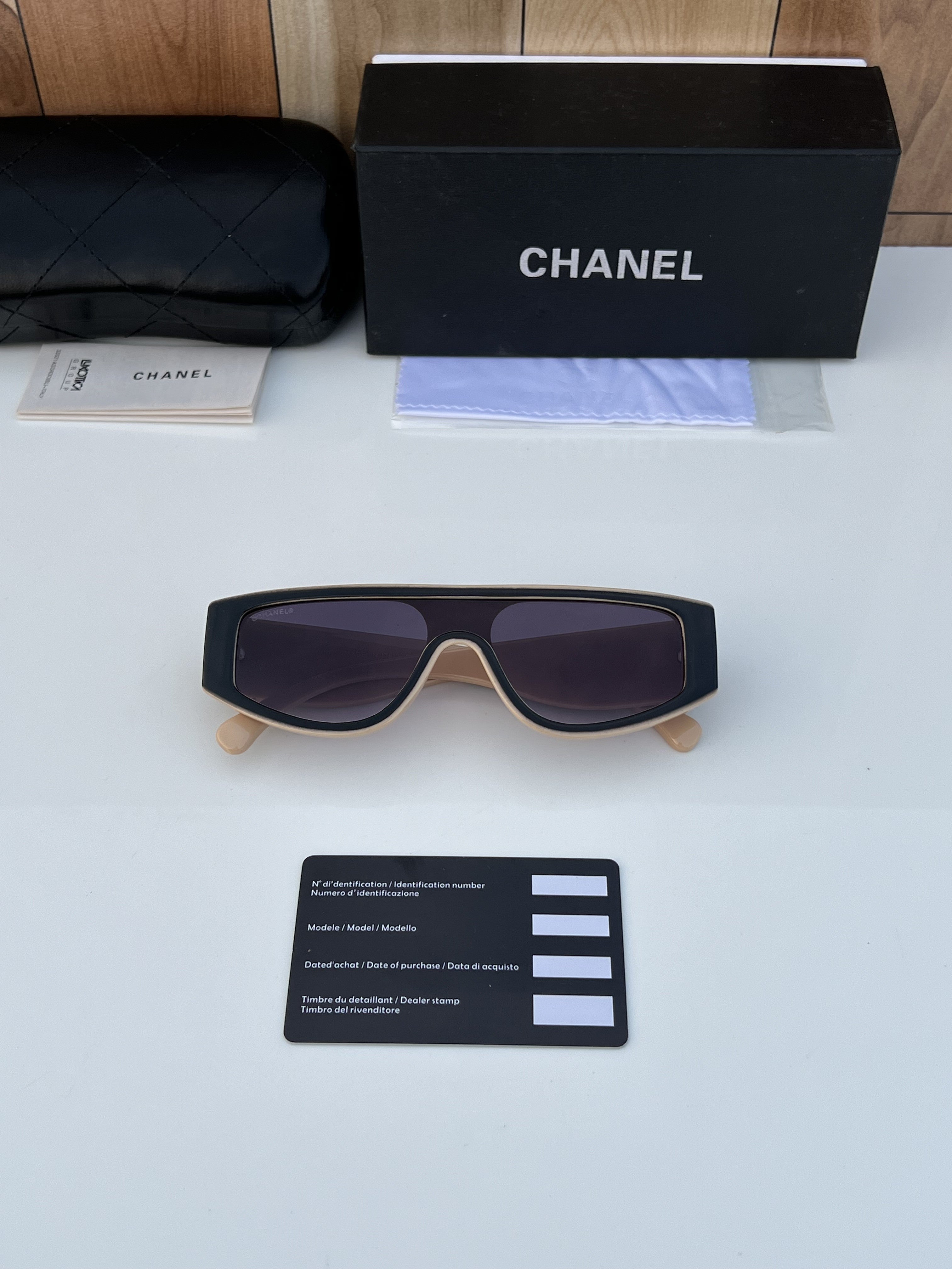 Cha_nel 1001 Peach Black