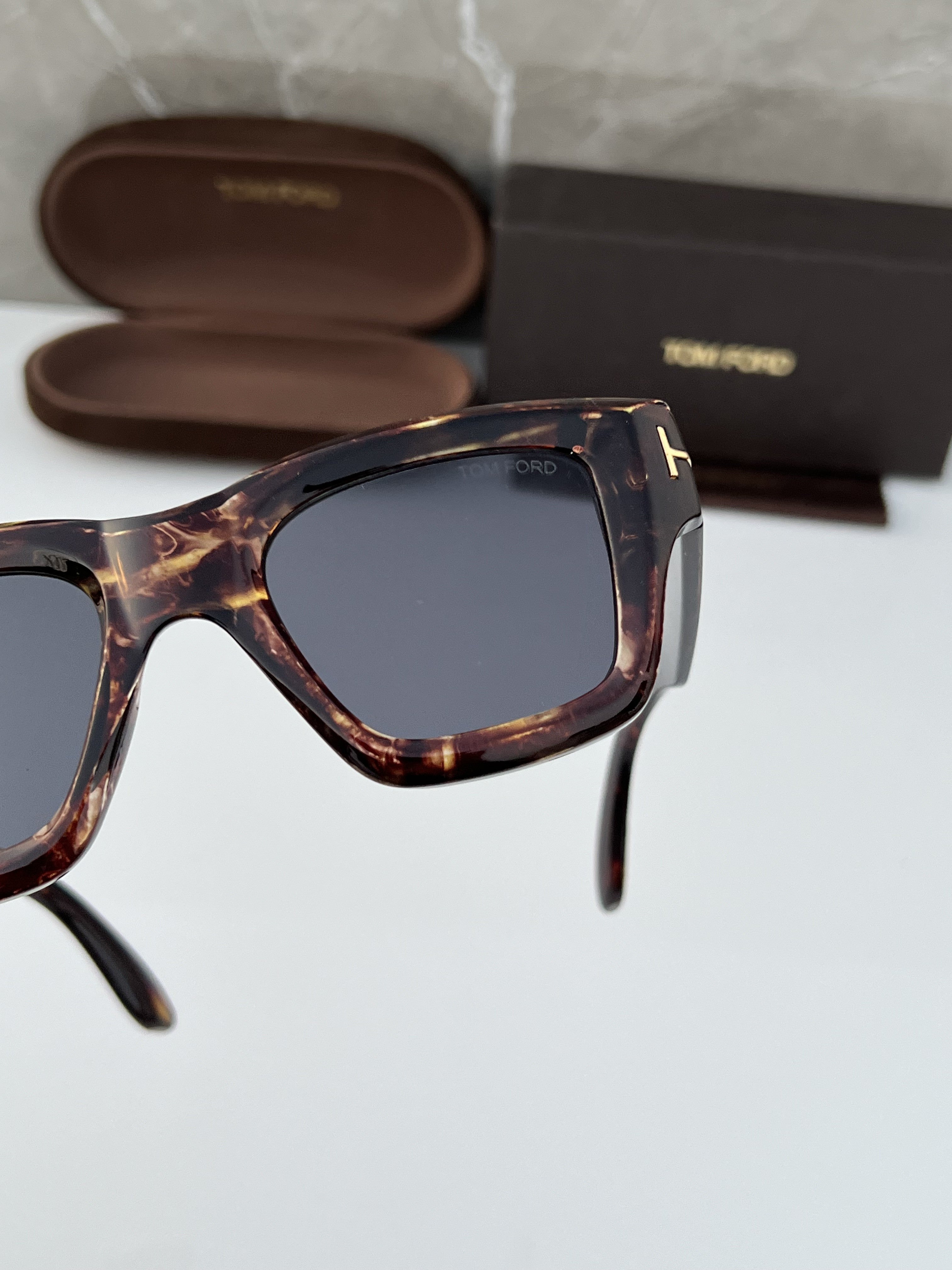 Tom_ford 4184 Tiger Black