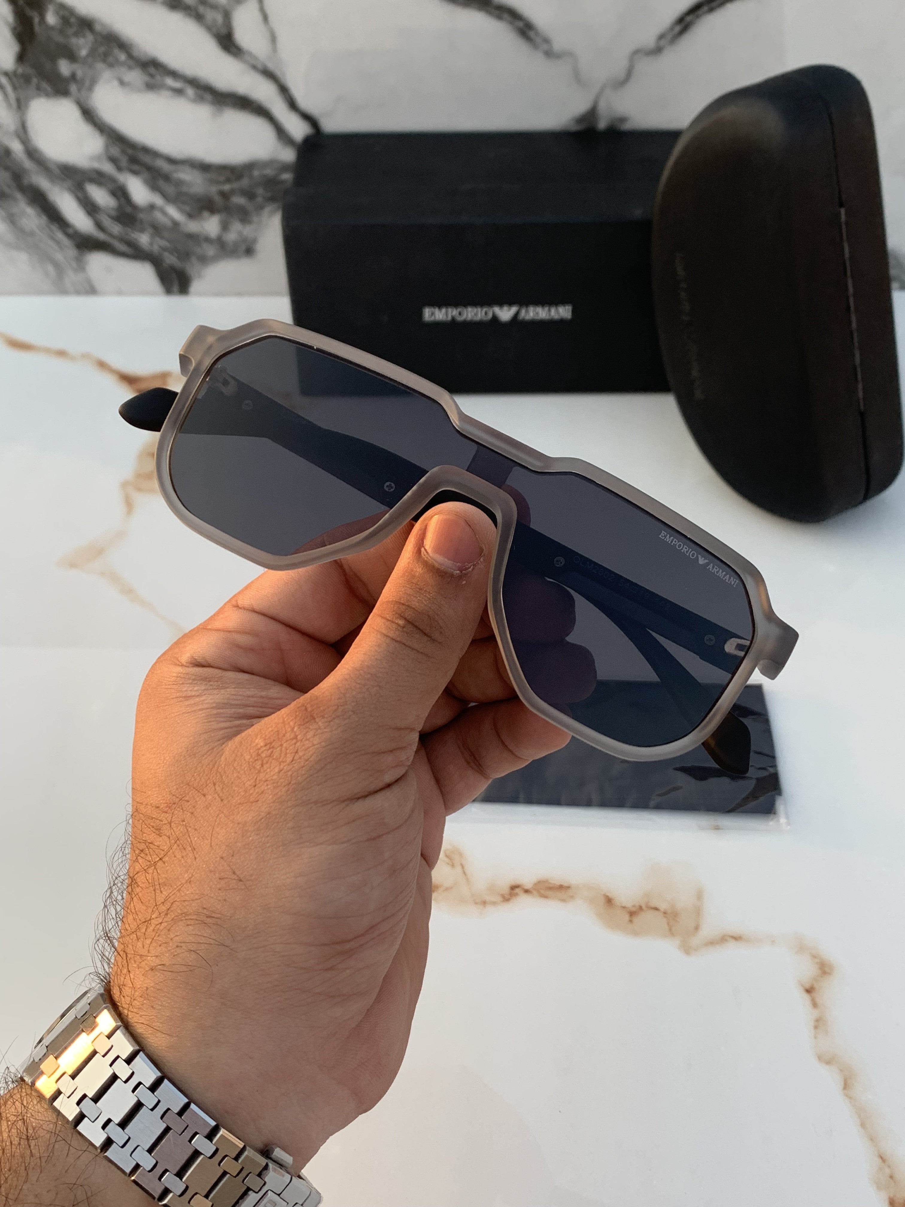 Emp_orio Arm_ani 2602 Grey