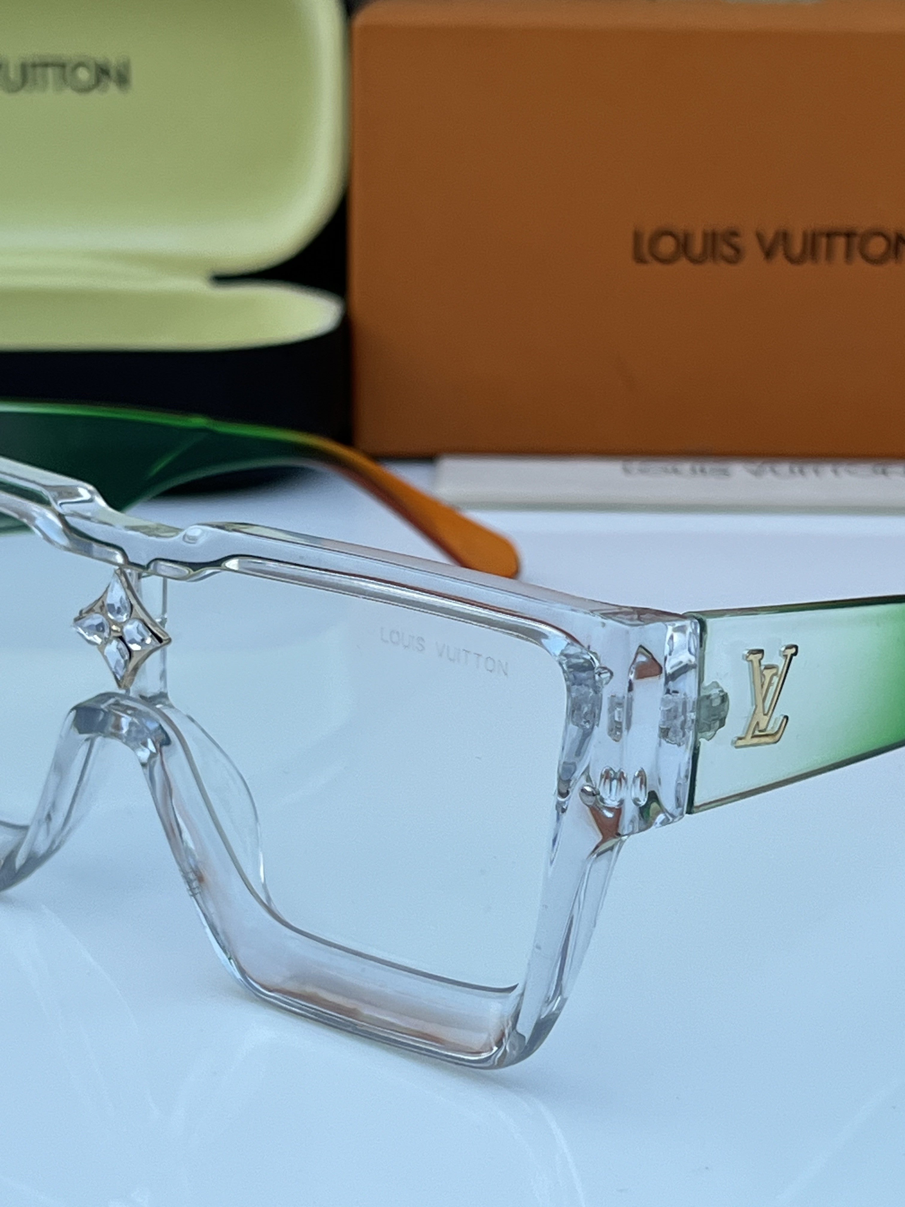 Lou_is vui_tton 8630 Plano