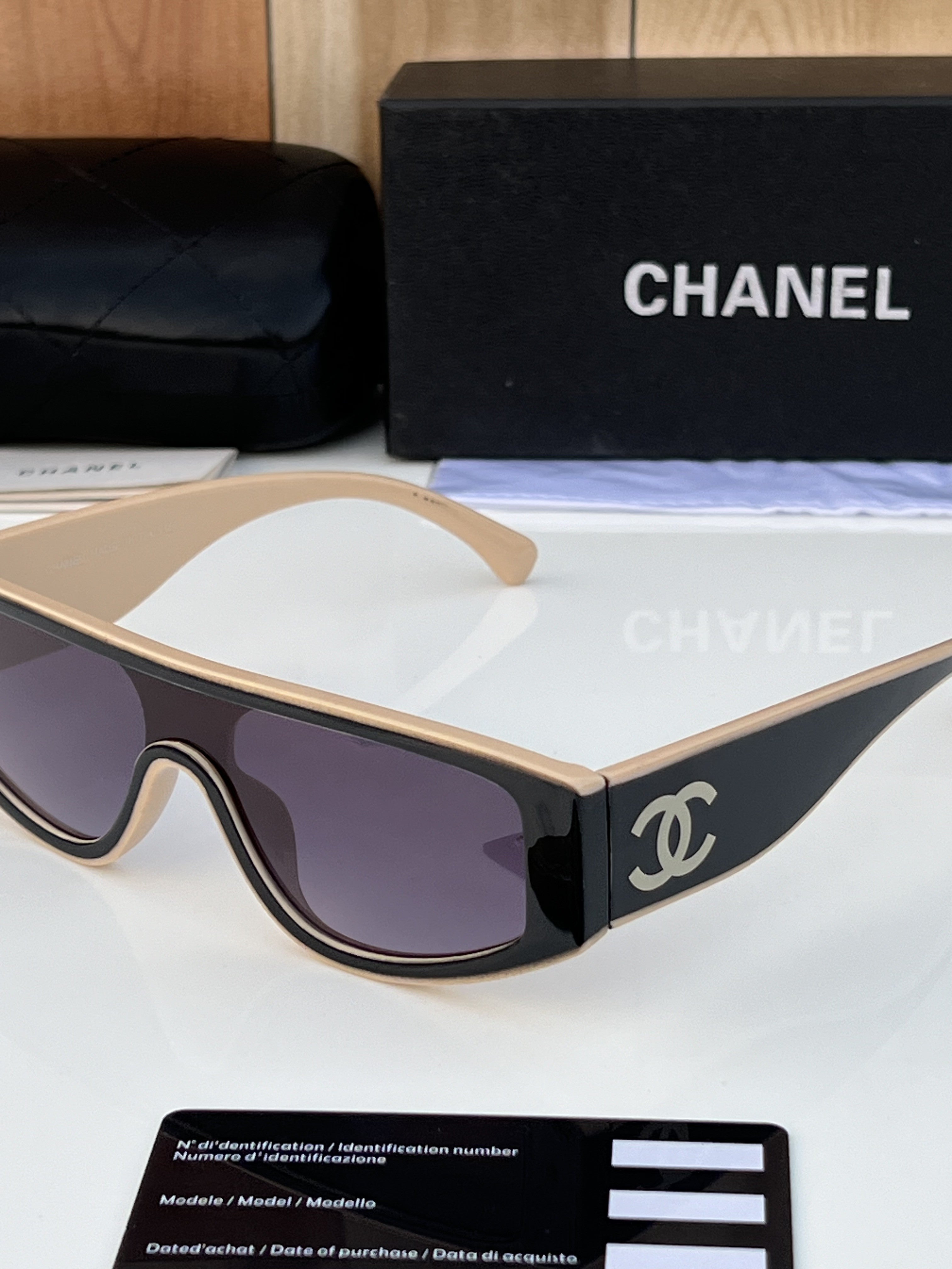 Cha_nel 1001 Peach Black